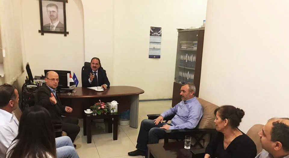 الوزير حمود يتفقد عمل مكتب السورية في موسكو ويتخذ قرارات لتحسين الخدمات
